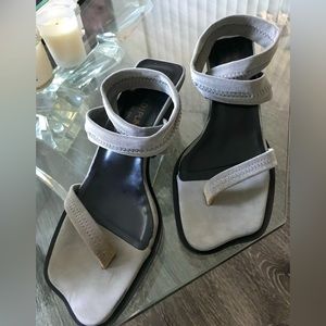 Donald J Pliner Heels, Made in the Mountains of Italy.